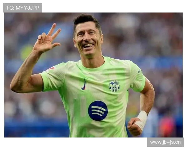 莱万多夫斯基合同到期离队，巴萨锋线迎重组契机