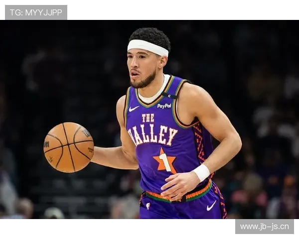 德文·布克无球跑动提升三分命中率 打破得分结构局限